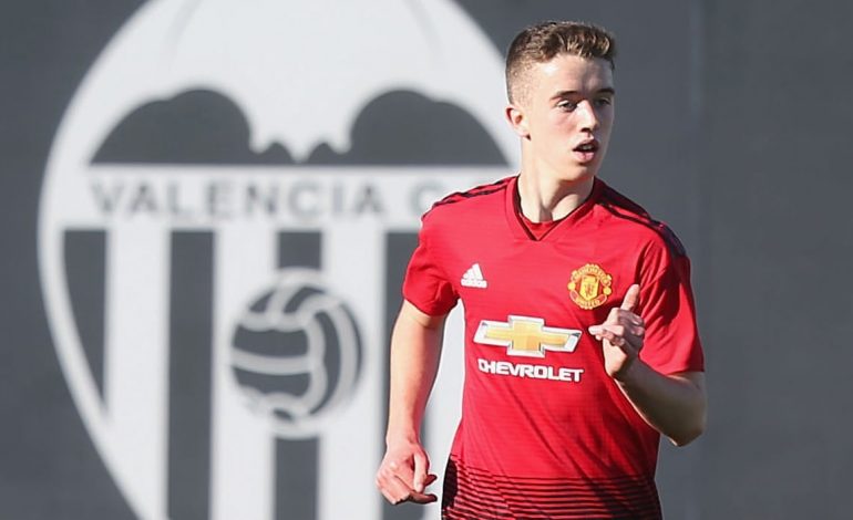 Pemain Ini Lanjutkan Sejarah Keluarga Neville di MU