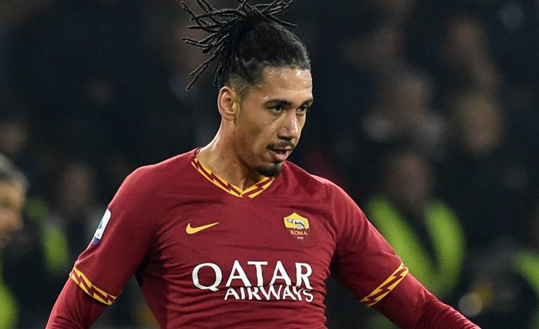Chris Smalling Menyesal Tak Bisa Bela AS Roma di Liga Europa