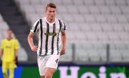 Cedera Bahu, Matthijs de Ligt Terancam Absen hingga November 2020