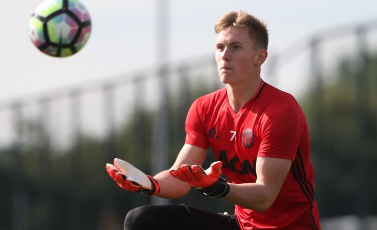 De Gea Terancam, Dean Henderson Dapat Kontrak Jangka Panjang dari MU