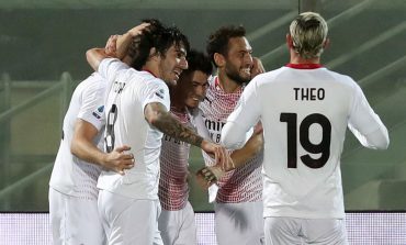 Tanpa Ibrahimovic, AC Milan Libas Crotone untuk Lanjutkan Tren Kemenangan