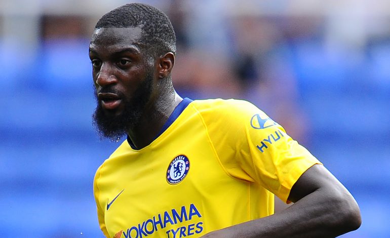 Tiemoue Bakayoko Selangkah Lagi Gabung PSG