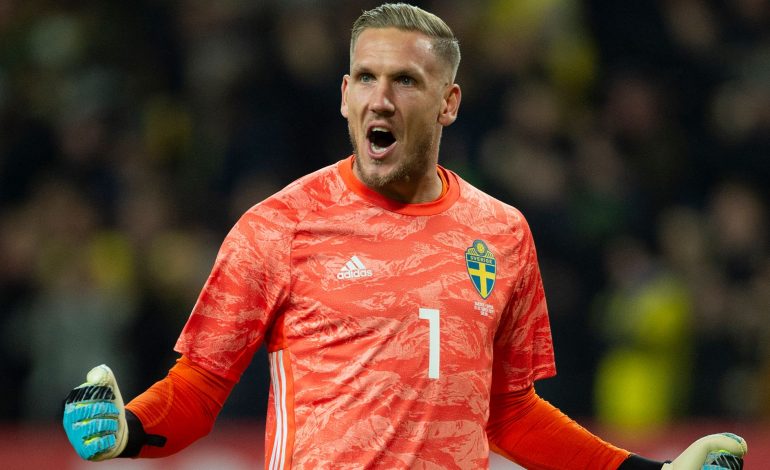 Everton Pinjam Kiper Timnas Swedia dari AS Roma