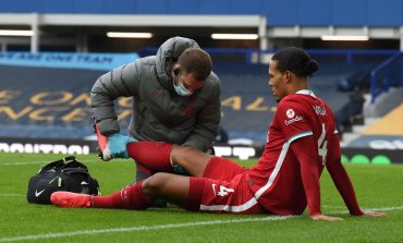 Operasi Lutut, Virgil Van Dijk Terancam Absen hingga Akhir Musim