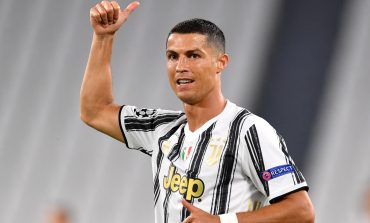 Positif Covid-19, Cristiano Ronaldo Terancam Absen Lawan Barcelona