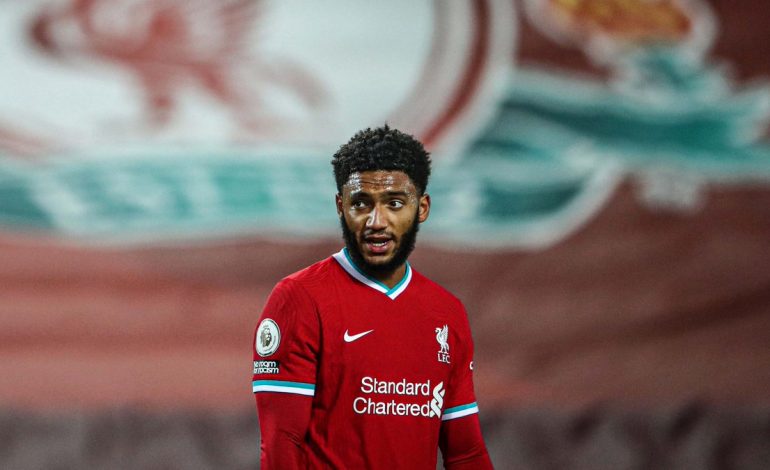 Joe Gomez Cedera, Liverpool Makin Krisis Bek