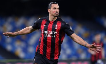 Napoli vs AC Milan: Dua Gol Ibrahimovic Bawa Rossoneri Menang 3-1