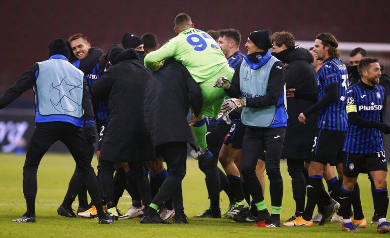 Ajax vs Atalanta: Menang 1-0, La Dea Dampingi Liverpool ke 16 Besar