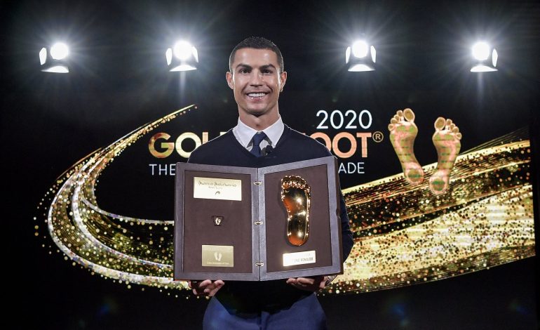 Cristiano Ronaldo Dapat Gelar yang Tak Dimiliki Lionel Messi