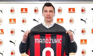 Mandzukic Boleh Tua, tapi Semangat Anak Muda!