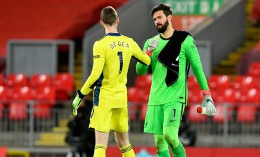 Duel Imbang di Anfield, Panggung Alisson Becker dan David De Gea