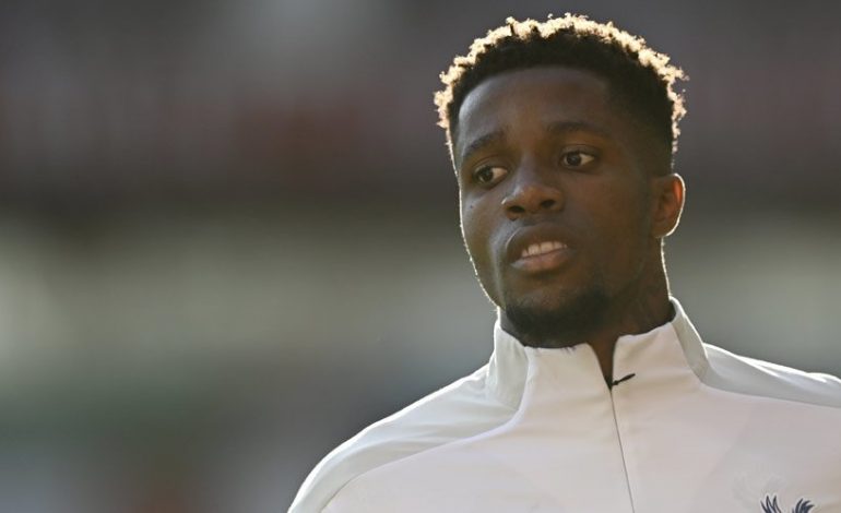 Cari Winger Baru, Manchester United Pulangkan Wilfried Zaha?