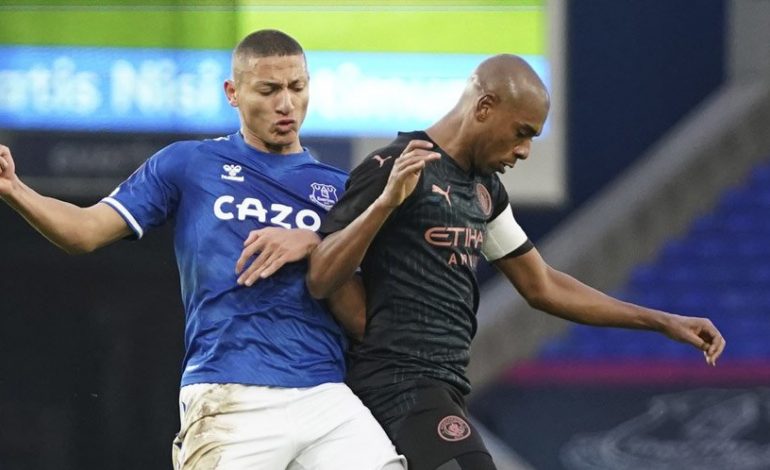 Fernandinho Juga Tinggalkan Manchester City?