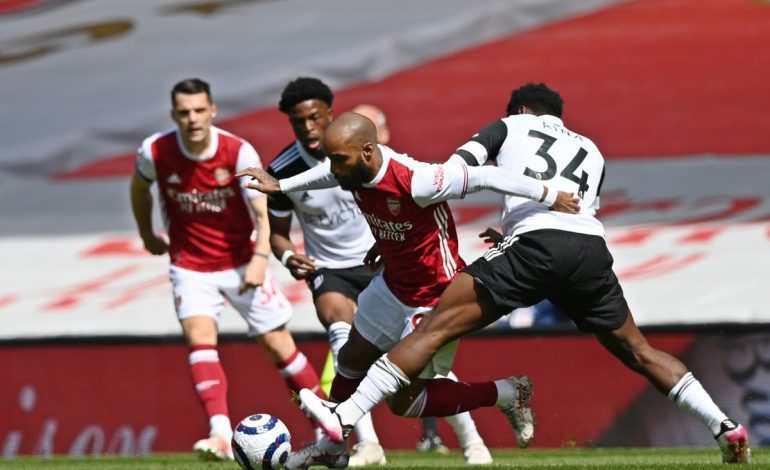 Arsenal vs Fulham 1-1, Gol Nketiah di Injury Time Selamatkan The Gunners