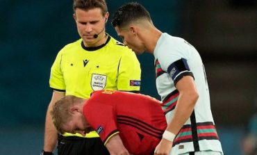 Berkelas! Cristiano Ronaldo Hibur Kevin De Bruyne yang Mengalami Cedera di Euro 2020