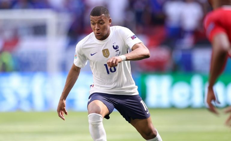 Kylian Mbappe Ingin Cabut dari PSG! Kabar Baik Buat Real Madrid?