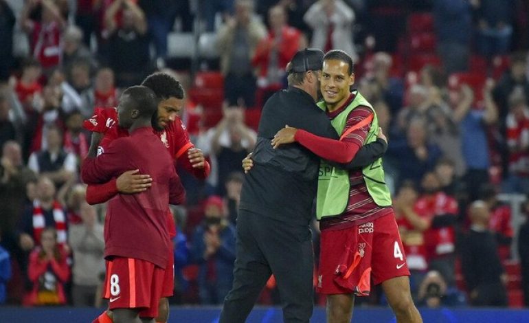 Van Dijk kok Gak Main, Klopp?