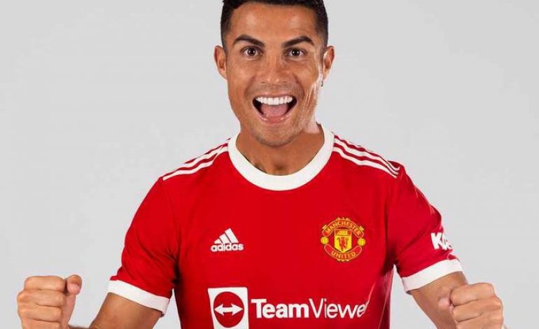 Jersey MU Cristiano Ronaldo Pecahkan Tiga Rekor