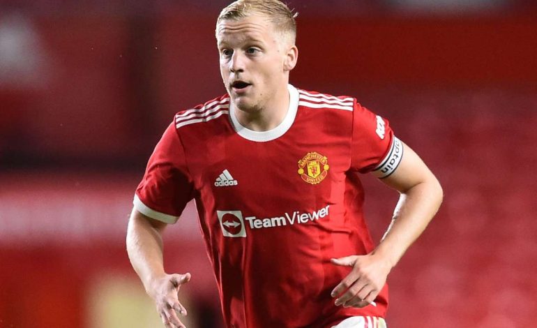 Donny van de Beek Diburu Klub Besar Italia