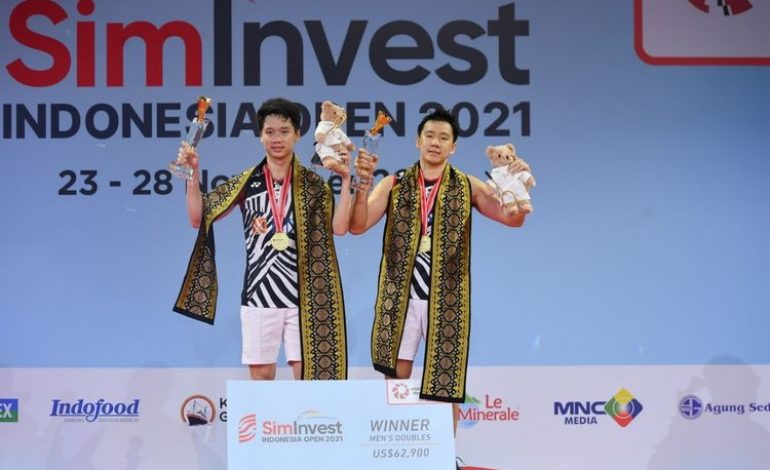 Kevin Sanjaya/Marcus Gideon Juara Indonesia Open 2021