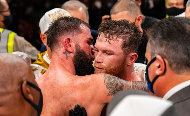 Canelo Alvares dan Caleb Plant Saling Respect