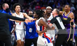 Isaiah Stewart Emosi Saat Tidak Sengaja Disikut Lebron James