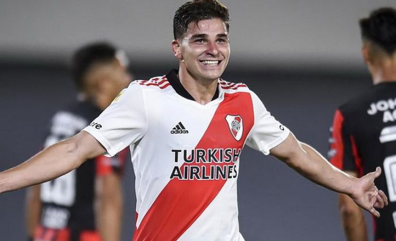 Manchester United Ajukan Tawaran Kepada Julian Alvarez, Bagaimana Sepak Terjangnya?