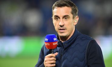 Gary Neville Mendesak Keluarga Glazer Jual Manchester United Karena..