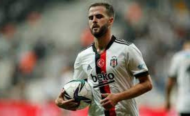Miralem Pjanic Beri Komentar Tentang Dybala dan Juventus Yang Berpisah