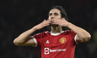 Edinson Cavani Akan Absen Lama di Manchester United Karena...