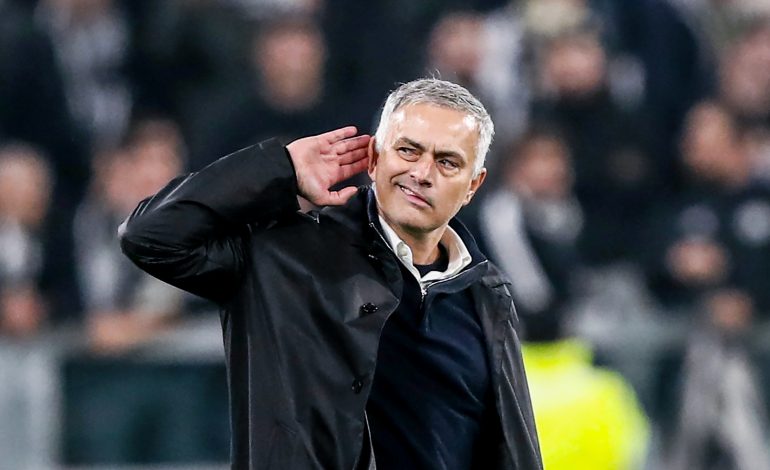 Jose Mourinho Siap Mengambil Dua Pemain Dari Manchester United