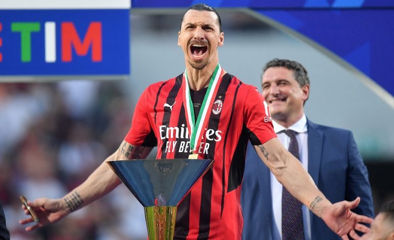 Persembahan Zlatan Ibrahimovic Tropi Serie A Untuk…