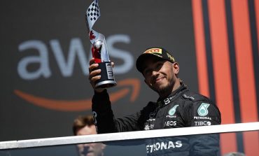Hamilton Meminta Russell Untuk Jadi Kelinci Percobaan Mercedes