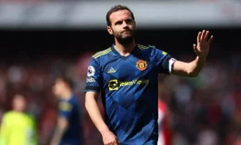 Maurizio Sarri Tolak Juan Mata di Lazio
